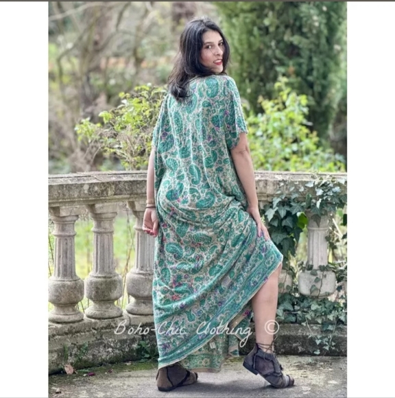 Magnolia Pearl Floral Blockprint Tee Dress, Demi OS - Picture 3 of 11